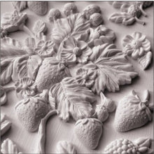 Load image into Gallery viewer, IOD Decor Mould 25 x 15cm - Wild Berries