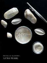 Load image into Gallery viewer, Luna Pearl - Metallic Concentrate