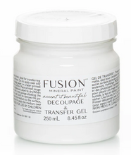 Load image into Gallery viewer, Fusion™ Decoupage &amp; Transfer Gel

