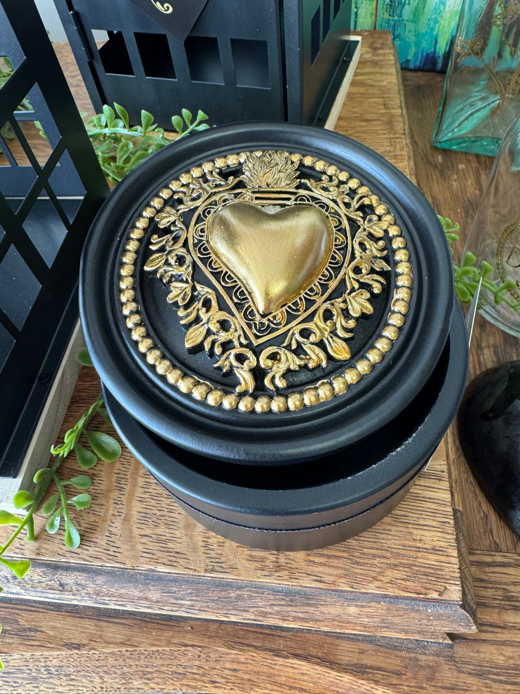 Round Black Deco Resin box with Gold Heart on top