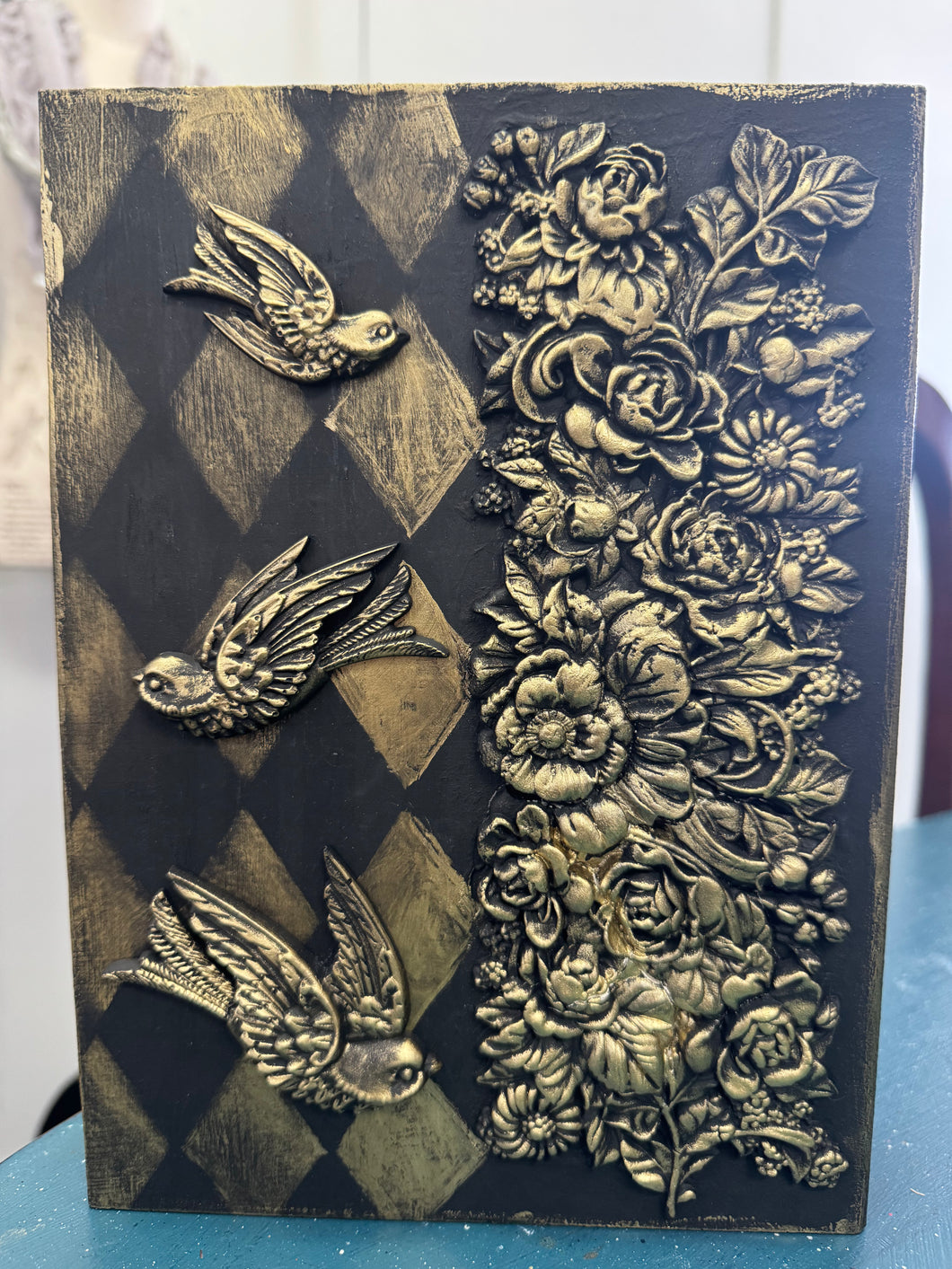 Black and Gold Decorative Wall hanging 3 of 3