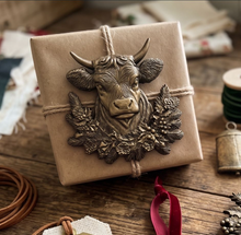 Load image into Gallery viewer, Redesign with Prima Moulds - Winter Barnstead

